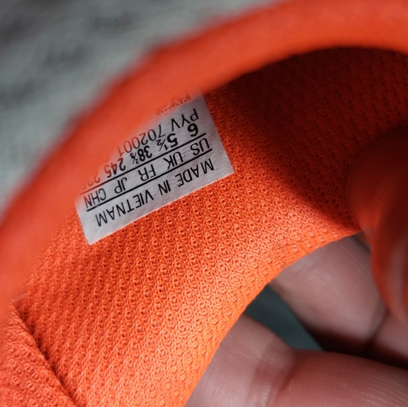 ADIDAS WOMENS SHOES (6) - Picture 4 of 11